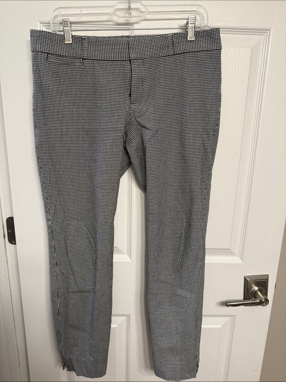 Banana Republic Black & White Houndstooth Ankle Pants